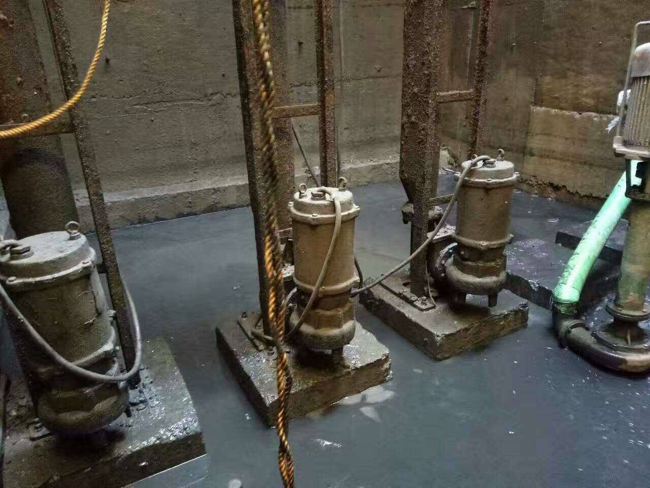 端州污水池清理